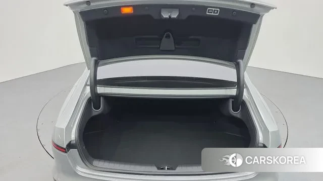 Hyundai Grandeur (GN7) id 3706596 из Кореи 11