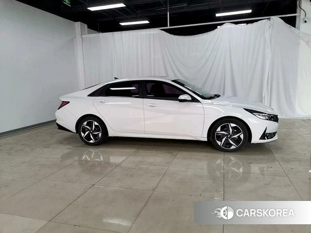 Hyundai Elantra id 4276583 из Китая 11