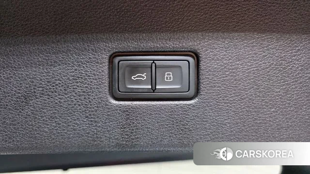 Audi Q8 (4M) id 2985617 из Кореи 11