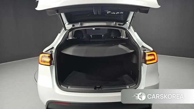 Tesla Model Y id 4360379 из Кореи 11