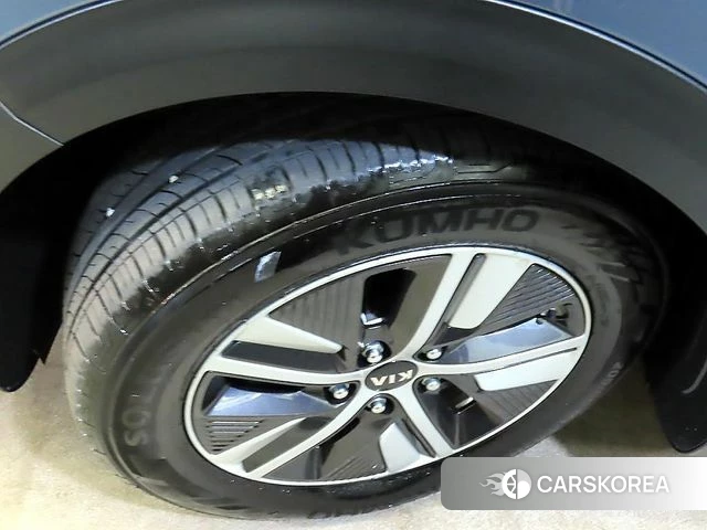 Kia The New Niro id 3879533 из Кореи 11