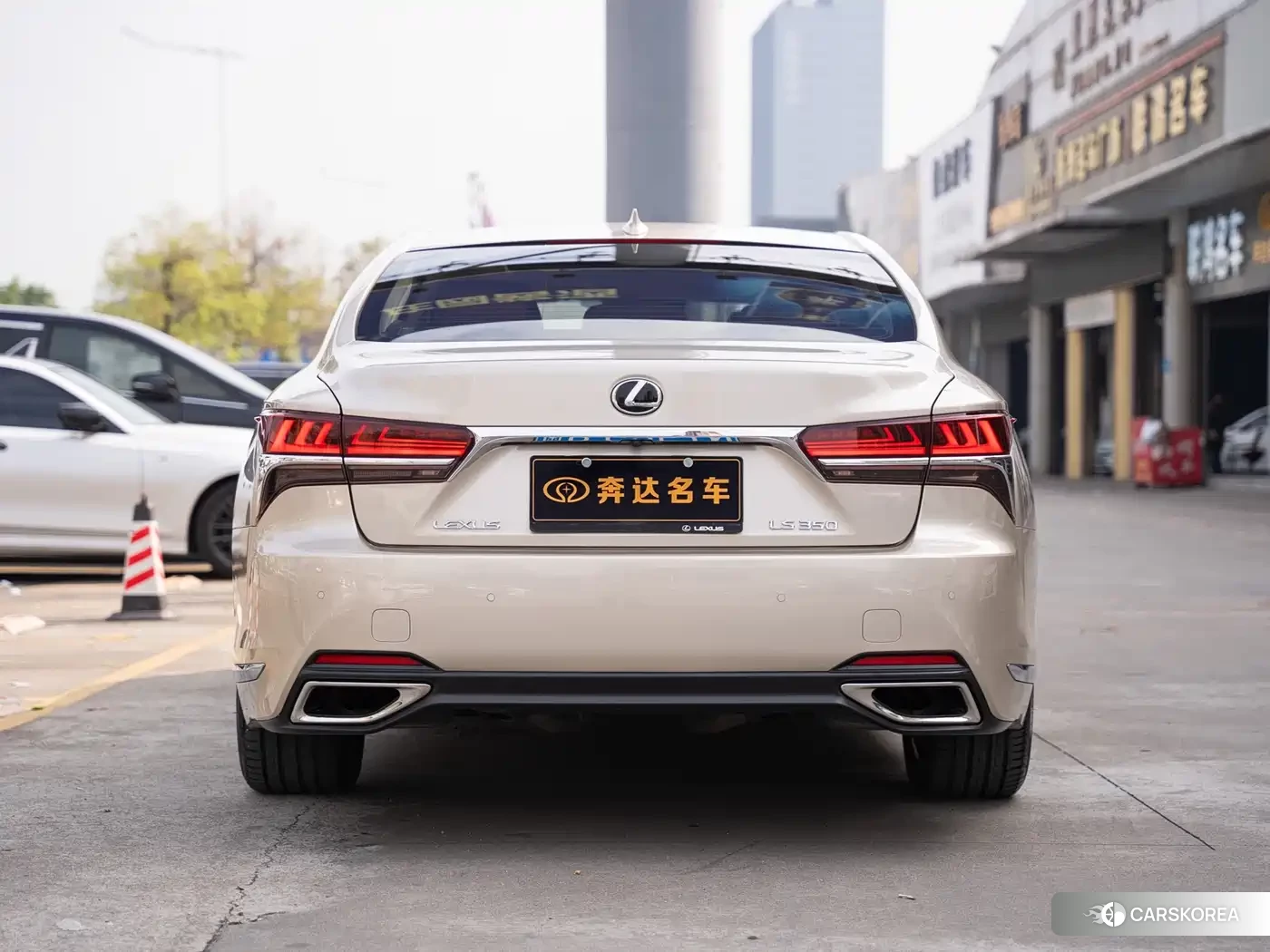 Lexus LS id 4553729 из Китая 11