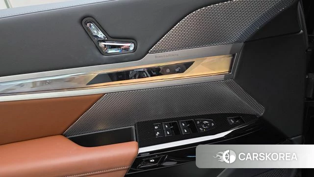 BMW 7 Series (G70) id 4487947 из Кореи 11
