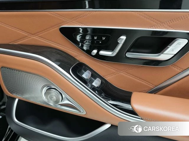 Mercedes-Benz Maybach S-class id 4290409 из Китая 11
