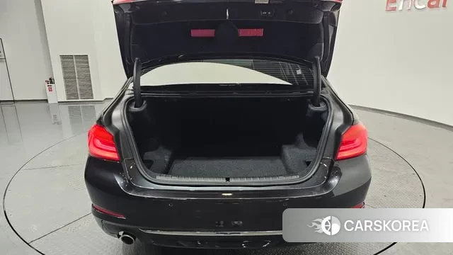 BMW 5 Series (G30) id 3602118 из Кореи 11