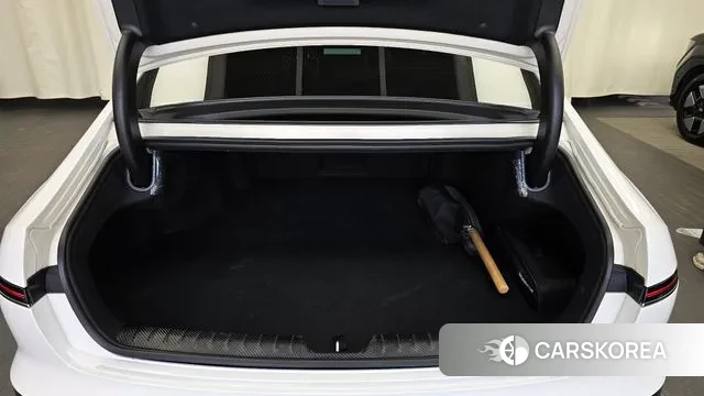 Hyundai Grandeur (GN7) id 3011230 из Кореи 11