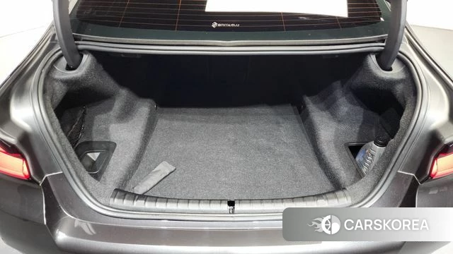 BMW 5 Series (G30) id 3839657 из Кореи 11