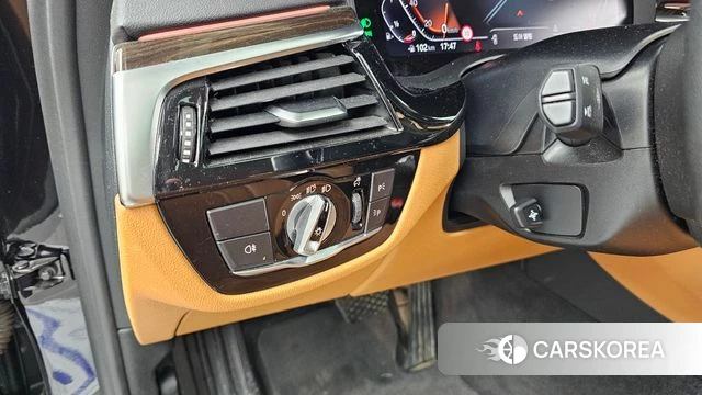 BMW 5 Series (G30) id 4764381 из Кореи 11