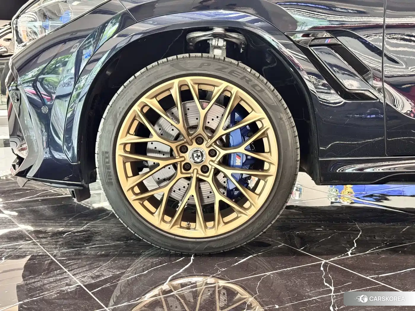 BMW X6 M id 4629747 из Китая 11