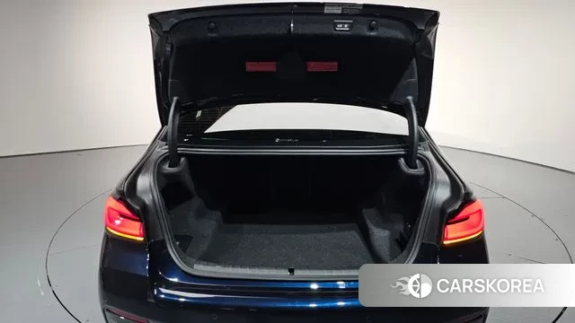 BMW 5 Series (G30) id 3389588 из Кореи 11