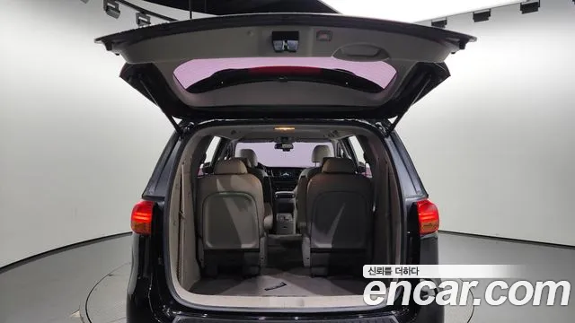 Kia All New Carnival id 2845147 из Кореи 11