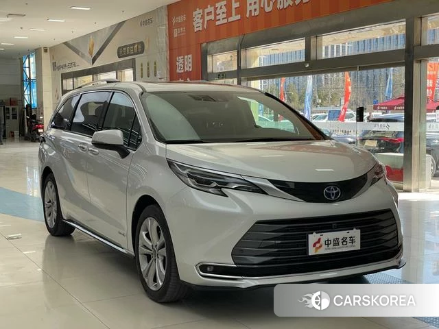 Toyota Saina id 4348795 из Китая 11