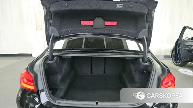 BMW 5 Series (G30) id 3722960 из Кореи 11