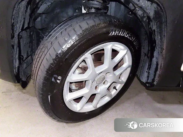 Jeep Renegade id 2997312 из Кореи 11