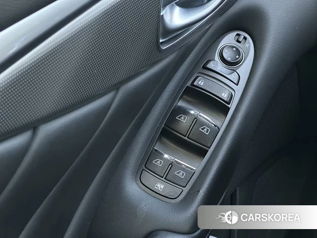 Infiniti Q50L id 4227892 из Китая 11