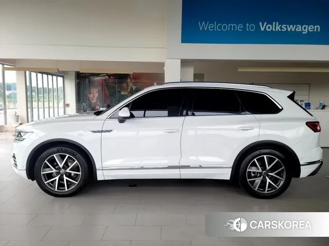 Volkswagen Touareg 3rd generation id 3036854 из Кореи 11