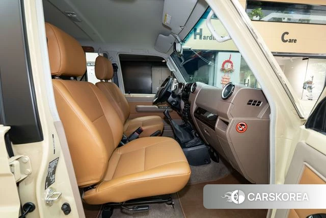 Toyota Land Cruiser 70 Series id 4307742 из Китая 11