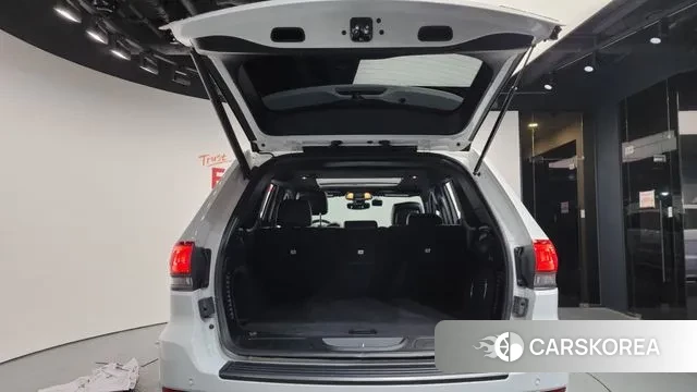 Jeep Grand Cherokee id 3686954 из Кореи 11