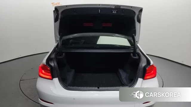 BMW 5 Series (G30) id 3220691 из Кореи 11