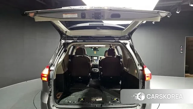 Toyota Sienna id 3766336 из Кореи 11