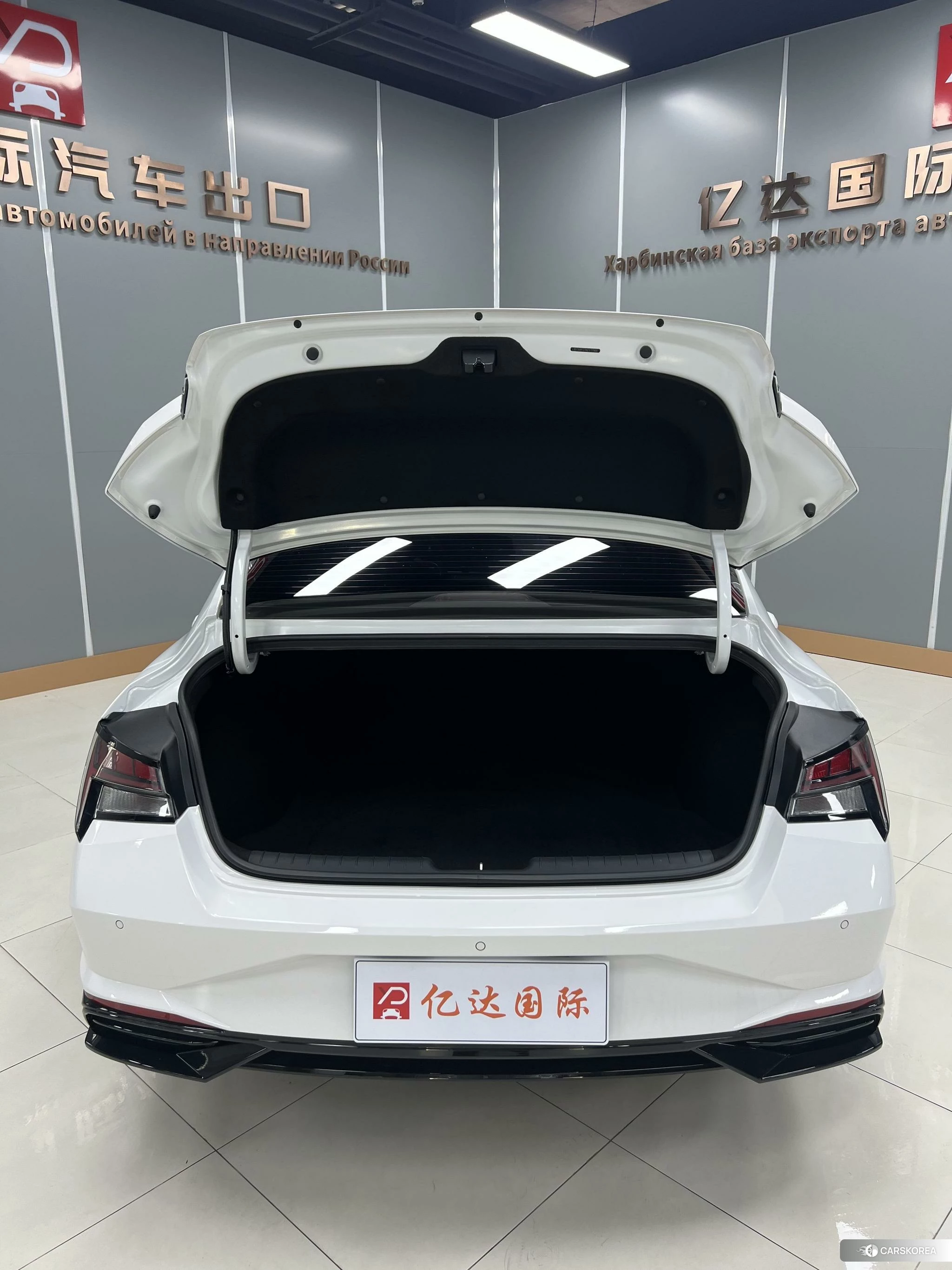 Hyundai Elantra id 4486311 из Китая 11