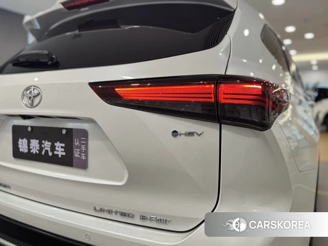 Toyota Crown Lufang id 4328799 из Китая 11