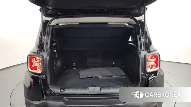 Jeep Renegade id 3766483 из Кореи 11