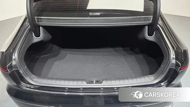 Hyundai Grandeur Hybrid (GN7) id 3576070 из Кореи 11