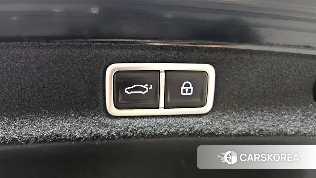 Hyundai Grandeur (GN7) id 3679905 из Кореи 11