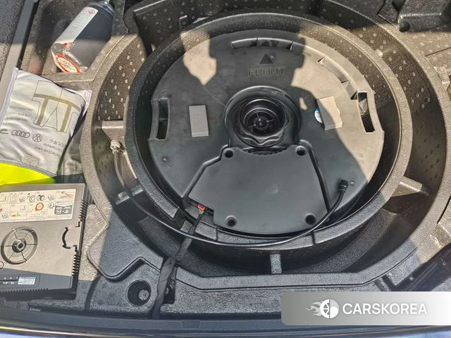 Audi Q5L id 4274409 из Китая 11