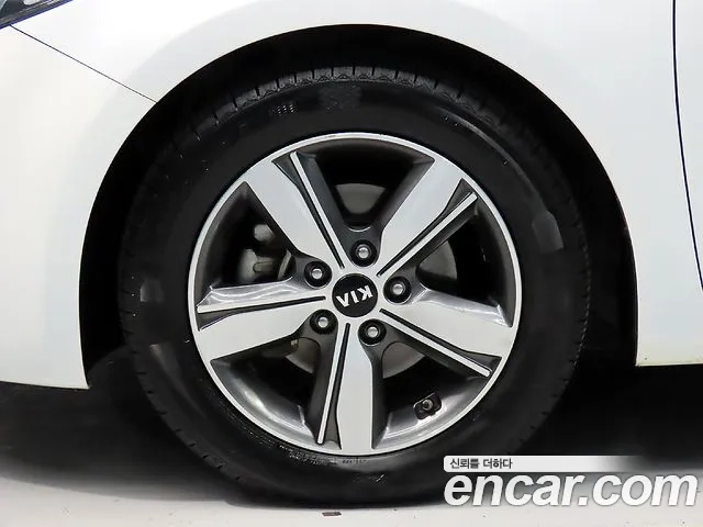 Kia The New K3 id 2946438 из Кореи 11