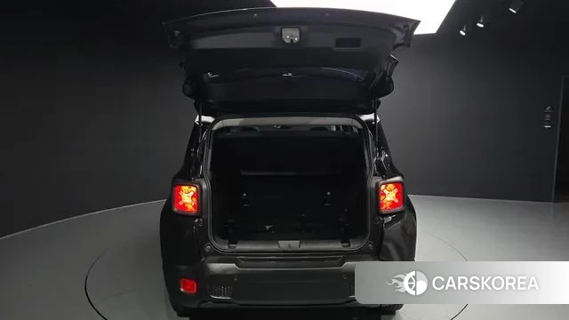 Jeep Renegade id 3468914 из Кореи 11