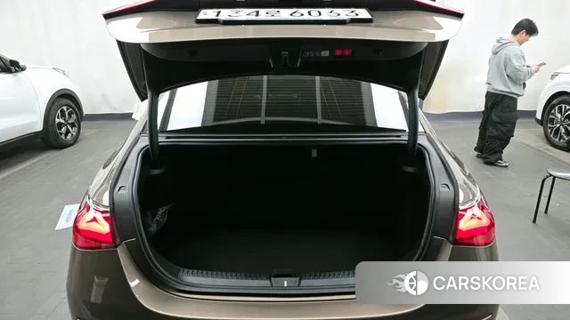 Mercedes-Benz E-Class W214 id 3596182 из Кореи 11