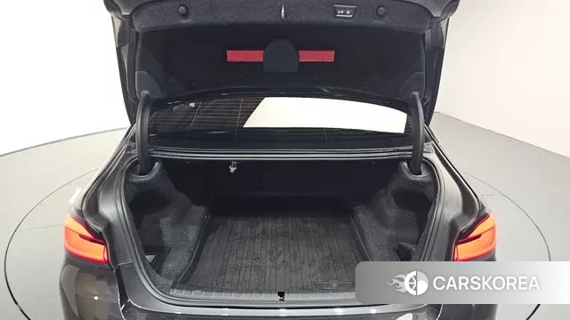 BMW 5 Series (G30) id 3348978 из Кореи 11