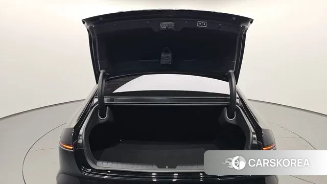 Hyundai Grandeur (GN7) id 3316998 из Кореи 11