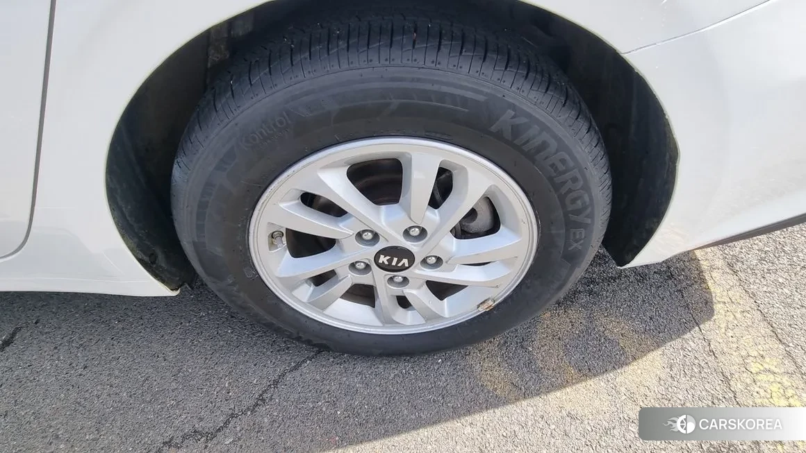 Kia Come New K3 id 1618582 из Кореи 11