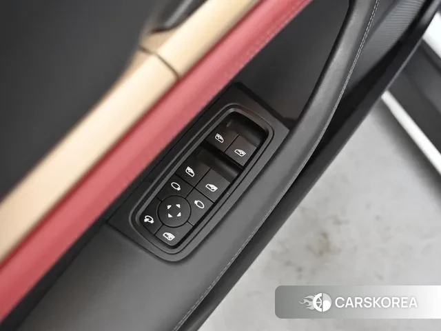 Porsche Taycan id 3757804 из Кореи 11