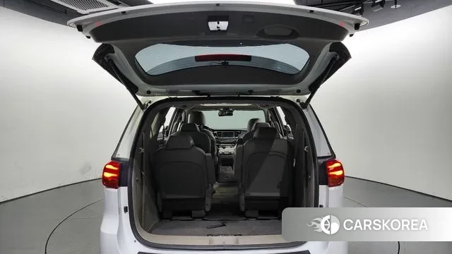 Kia The New Carnival id 2976591 из Кореи 11