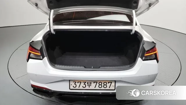 Hyundai Avante (CN7) id 3306793 из Кореи 11