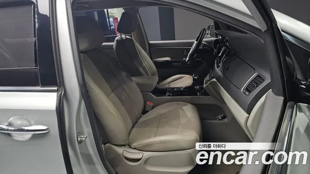 Kia All New Carnival id 2765304 из Кореи 11