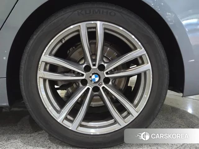 BMW 6 Series GT (G32) id 3541066 из Кореи 11