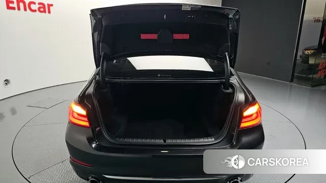 BMW 5 Series (G30) id 3728672 из Кореи 11