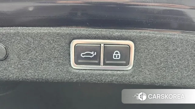 Hyundai Grandeur (GN7) id 3610281 из Кореи 11