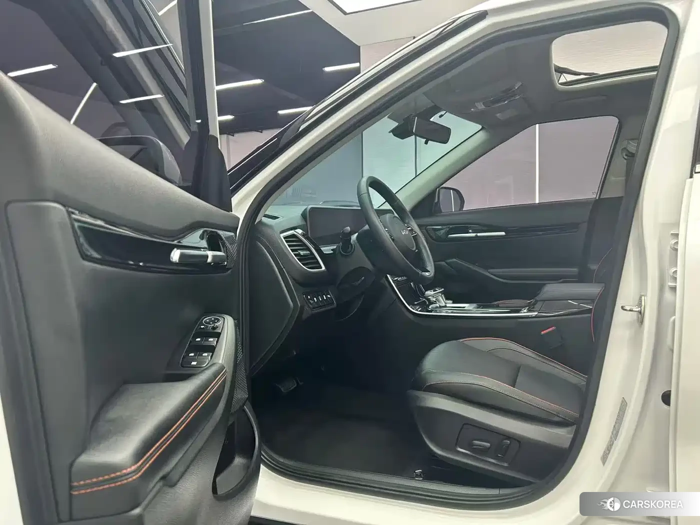 Kia Seltos id 4538643 из Китая 11