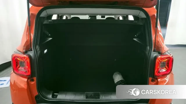 Jeep Renegade id 3344578 из Кореи 11