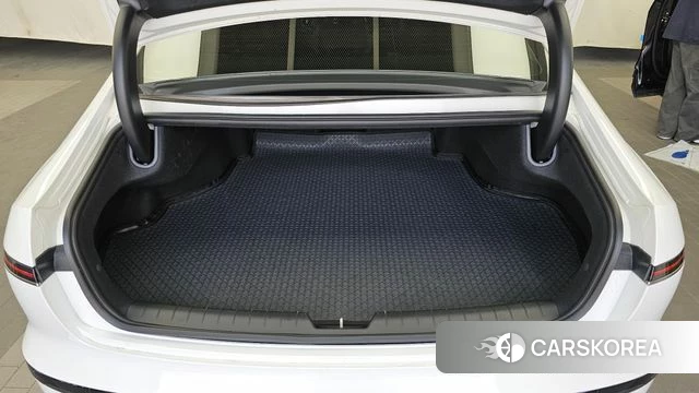Hyundai Grandeur (GN7) id 4381650 из Кореи 11