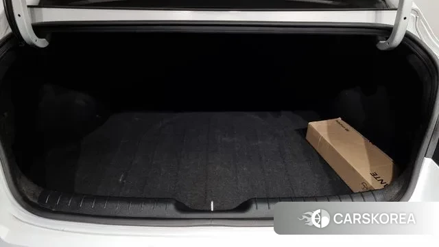 Hyundai Avante Hybrid (CN7) id 2895289 из Кореи 11