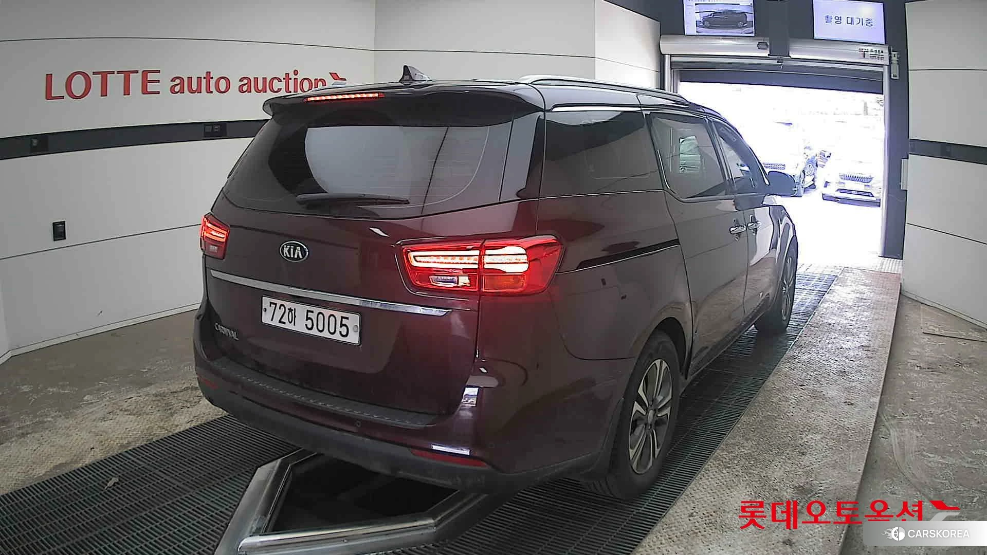 Kia Carnival id 3869416 из Кореи 11