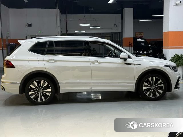Volkswagen Tiguan L id 4313826 из Китая 11