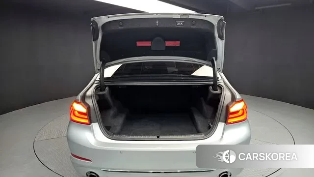 BMW 5 Series (G30) id 3474170 из Кореи 11